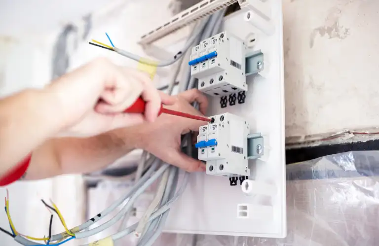 Montaż instalacji elektrycznej